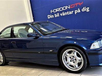 Mörkblå Begagnad 1995 BMW M3 | 999 900 kr