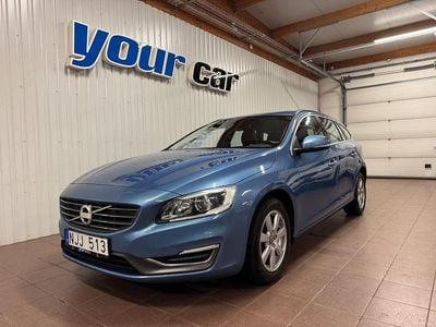 Begagnad Volvo V60 Momentum 116 HK (85 kW) 2014 Blå Kombi