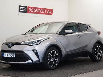 Mörkgrå (grå metallic) Begagnad 2021 Toyota C-HR Edition SUV | 289 000 kr (Marknadspris)