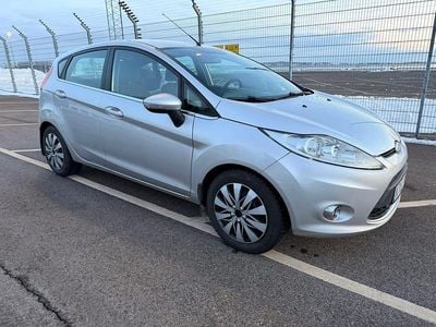 Begagnad Ford Fiesta 75 HK (55 kW) 2010 Halvkombi