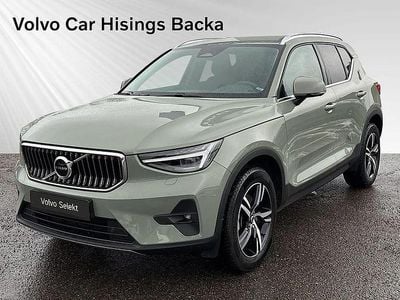 Grön Begagnad 2022 Volvo XC40 Plus SUV | 359 900 kr (Marknadspris)