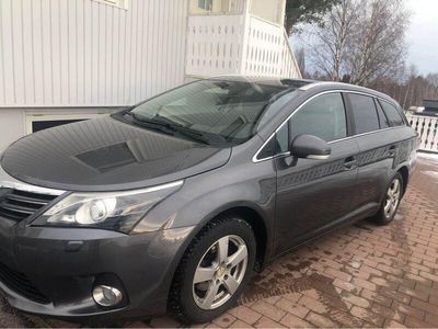 begagnad Toyota Avensis Kombi 2.0 D-4D Euro 5