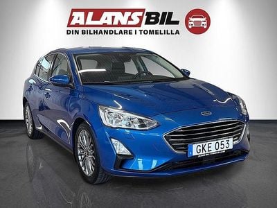 Blå Begagnad 2018 Ford Focus Titanium Halvkombi | 119 000 kr (Bra pris)