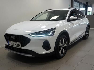 Begagnad Ford Focus Active 125 HK (91 kW) 2023 Vit Halvkombi
