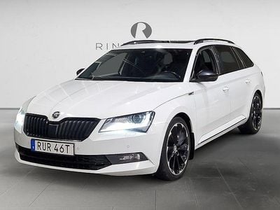 Vit Begagnad 2019 Skoda Superb SportLine Kombi | 229 900 kr (Marknadspris)