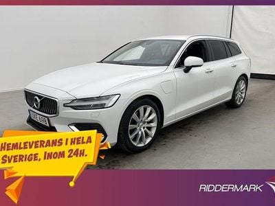 Vit Begagnad 2021 Volvo V60 Momentum Kombi | 278 800 kr
