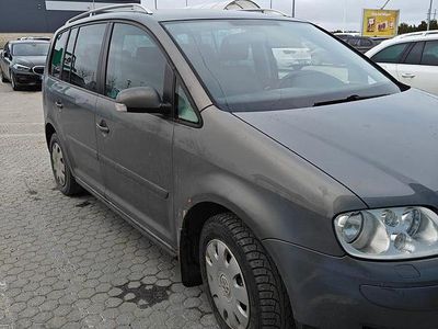 Begagnad 2006 VW Touran Highline Minibuss | 30 000 kr