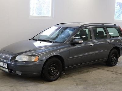 Grå Begagnad 2007 Volvo V70 Momentum Kombi | 36 900 kr (Bra pris)