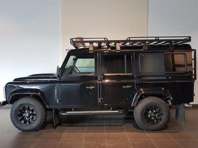 Mörkgrön (svart) Begagnad 2015 Land Rover Defender SUV | 999 000 kr (Dyr)