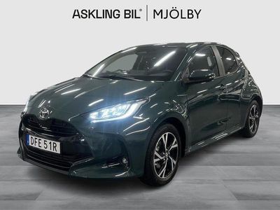 Grön Ny 2025 Toyota Yaris Hybrid Active Halvkombi | 265 000 kr (Marknadspris)