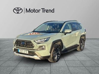 Grön Begagnad 2022 Toyota RAV4 Hybrid SUV | 379 900 kr (Bra pris)