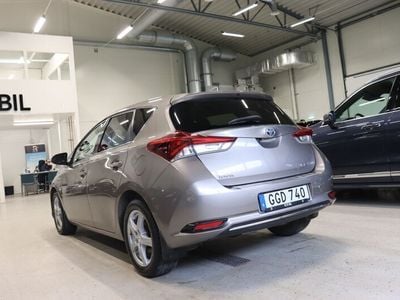 Toyota Auris Hybrid