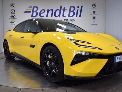 Solar yellow metallic Begagnad 2024 Lotus Emeya Halvkombi | 1 375 000 kr