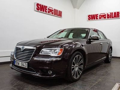 begagnad Lancia Thema 3.0 V6 Automat Platinum Navi B-Kamera Dragkrok