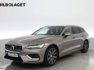 Grå Begagnad 2020 Volvo V60 Inscription Kombi | 365 800 kr (Marknadspris)