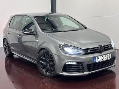 Grå Begagnad 2011 VW Golf VII R Halvkombi | 164 900 kr (Lite dyr)