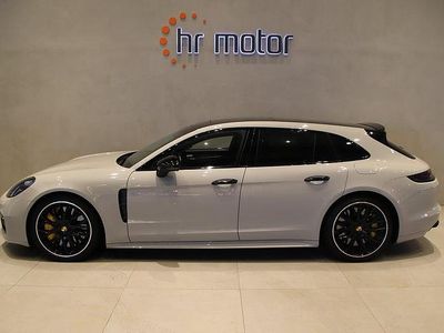 Grå Begagnad 2018 Porsche Panamera Sport Turismo Kombi | 929 000 kr