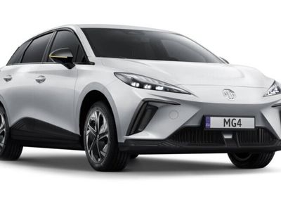Begagnad MG MG4 EV Trophy 180 kW (245 HK) 2023 Vit Halvkombi
