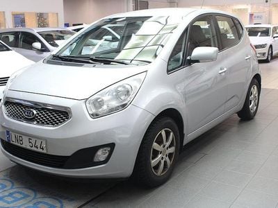 Silver Begagnad 2011 Kia Venga Comfort Halvkombi | 44 900 kr (Marknadspris)