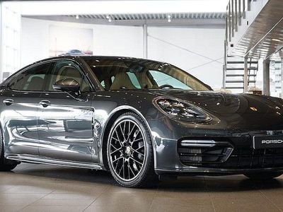 Porsche Panamera 4