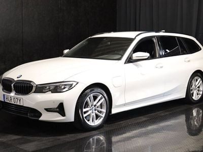 BMW 330e
