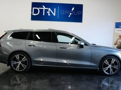 begagnad Volvo V60 D3/Momentum/Advanced Edition/VÄLUTRUSTAD/Pano/Drag