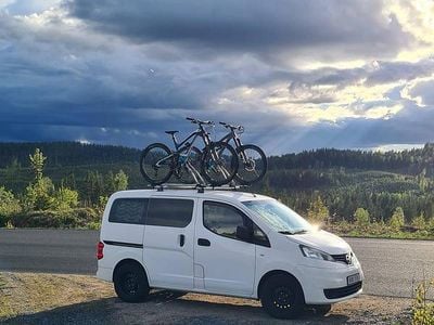 Begagnad 2014 Nissan NV200 Minibuss | 120 000 kr