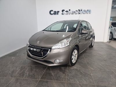 begagnad Peugeot 208 3-dörrar 1.2 VTi Ny-servad