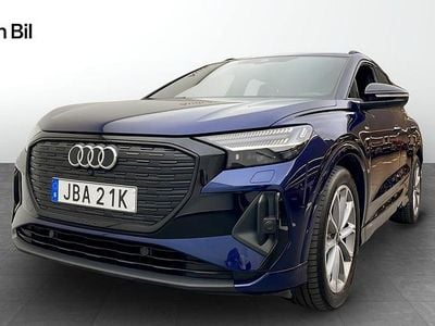Begagnad Audi Q4 e-tron S-Line 210 kW (286 HK) 2024 Navarrablå metallic SUV