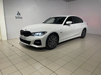 BMW 330e