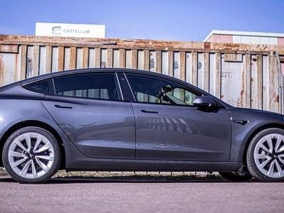 Begagnad Tesla Model 3 Long Range AWD 323 kW (440 HK) 2021 Midnight silver Sedan