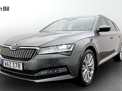 Begagnad Skoda Superb Business Line 156 HK (114 kW) 2023 Grå Kombi
