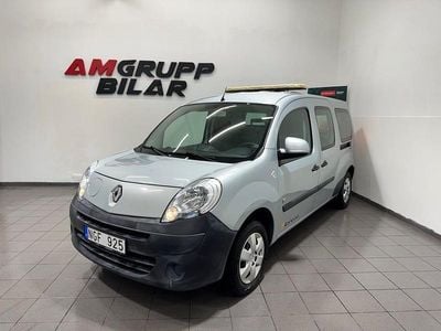 Begagnad Renault Kangoo 44 kW (60 HK) 2013 Silver Minibuss