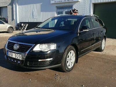 Svart (svart ) Begagnad 2010 VW Passat Sportline Kombi | 49 800 kr (Dyr)