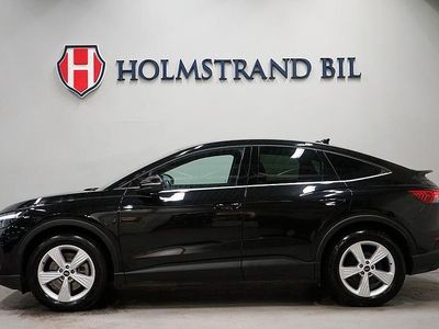 Svart Begagnad 2023 Audi Q4 Sportback e-tron Sport SUV | 379 900 kr (Marknadspris)