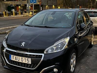 Begagnad 2018 Peugeot 208 Halvkombi | 95 000 kr