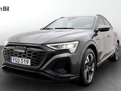 Begagnad Audi Q8 Sportback e-tron S-Line 300 kW (408 HK) 2023 Daytonagrå pärleffekt SUV