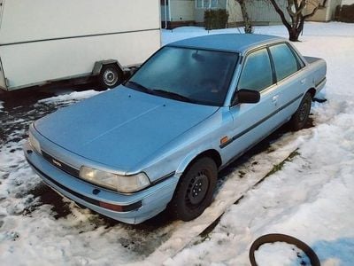 Begagnad Toyota Camry 121 HK (88 kW) 1988