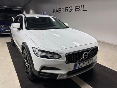 Vit Begagnad 2017 Volvo V90 CC Kombi | 209 900 kr (Marknadspris)