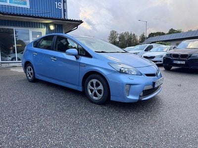 Begagnad Toyota Prius Plug-in Hybrid 136 HK (100 kW) 2012 Blå Halvkombi