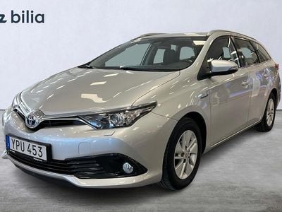 Silver Begagnad 2017 Toyota Auris Touring Sports Active Kombi | 169 900 kr (Marknadspris)