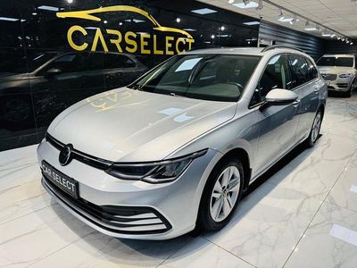 Silver Begagnad 2023 VW Golf VIII Kombi | 169 900 kr (Marknadspris)