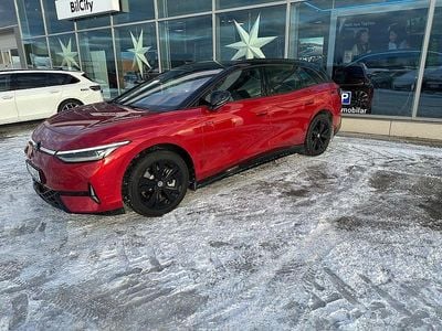 Röd Begagnad 2025 VW ID.7 GTX Kombi | 659 000 kr (Marknadspris)