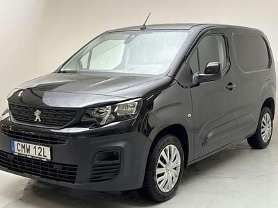 Svart Begagnad 2019 Peugeot Partner Minibuss | 90 000 kr