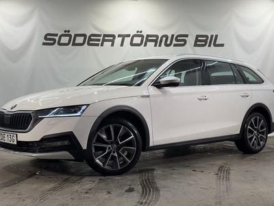 Vit Begagnad 2022 Skoda Octavia Scout Kombi | 279 900 kr (Marknadspris)