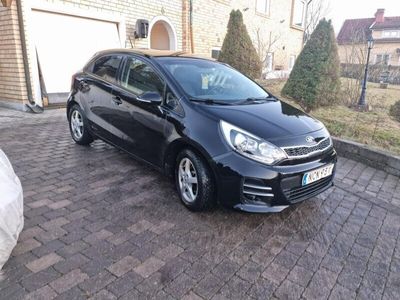 begagnad Kia Rio 5-dörrar 1.2 CVVT GLS Euro 5