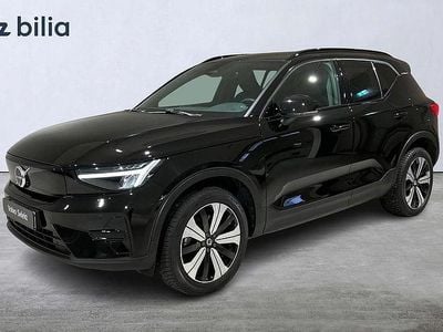 Svart Begagnad 2022 Volvo XC40 Core SUV | 334 000 kr