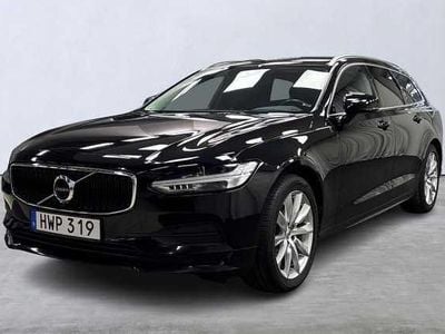 Begagnad Volvo V90 Momentum 190 HK (139 kW) 2018 Svart Kombi