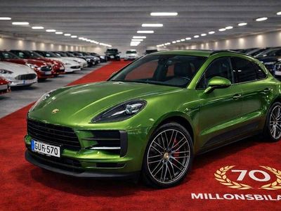 Grön (mamba green metallic) Begagnad 2019 Porsche Macan SUV | 479 900 kr (Dyr)
