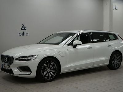 Vit Begagnad 2021 Volvo V60 Inscription Kombi | 269 900 kr (Bra pris)